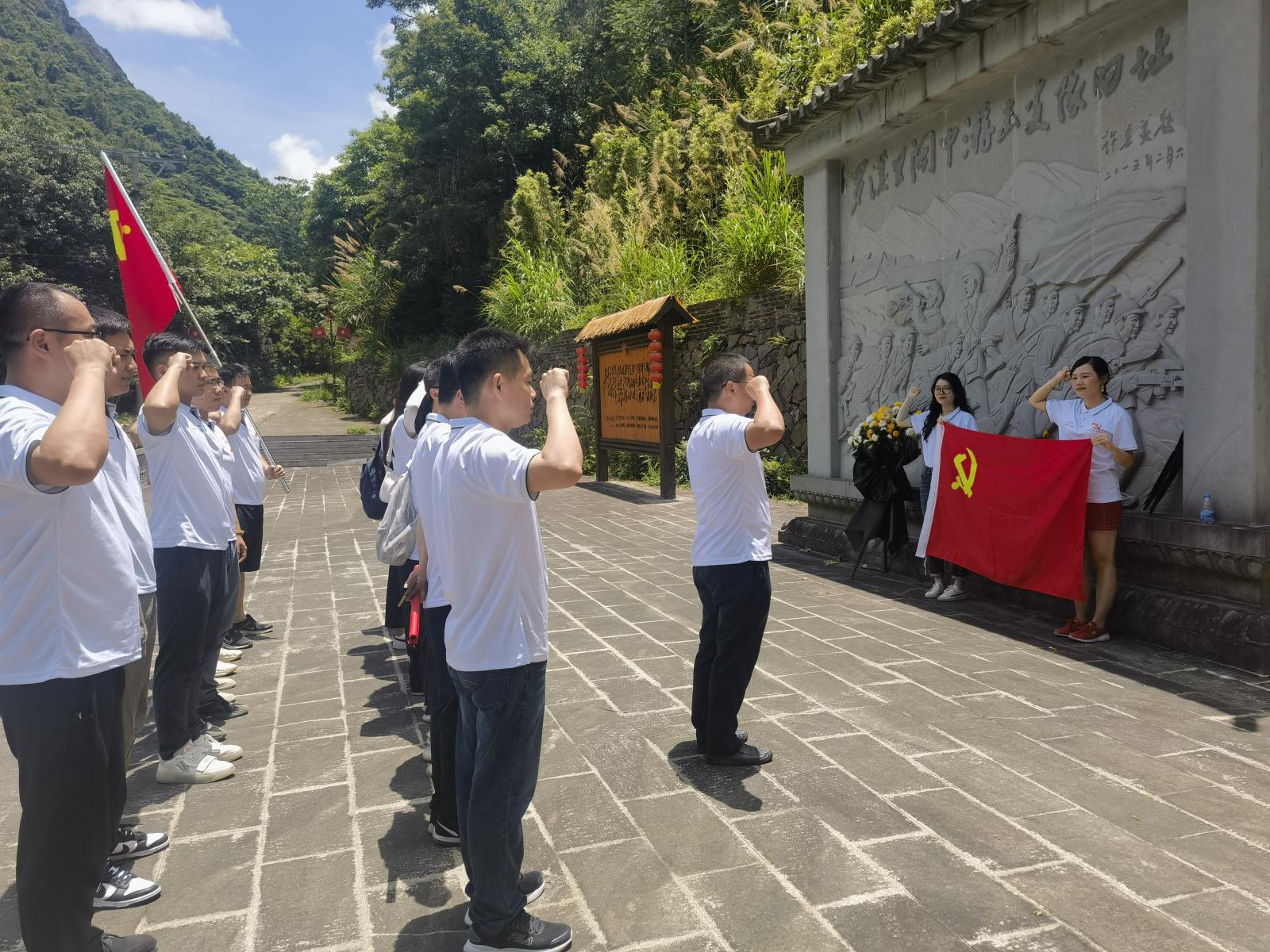 Ê×Ò³|×ðÁú¼¯ÍÅÖйú¹Ù·½ÍøÕ¾